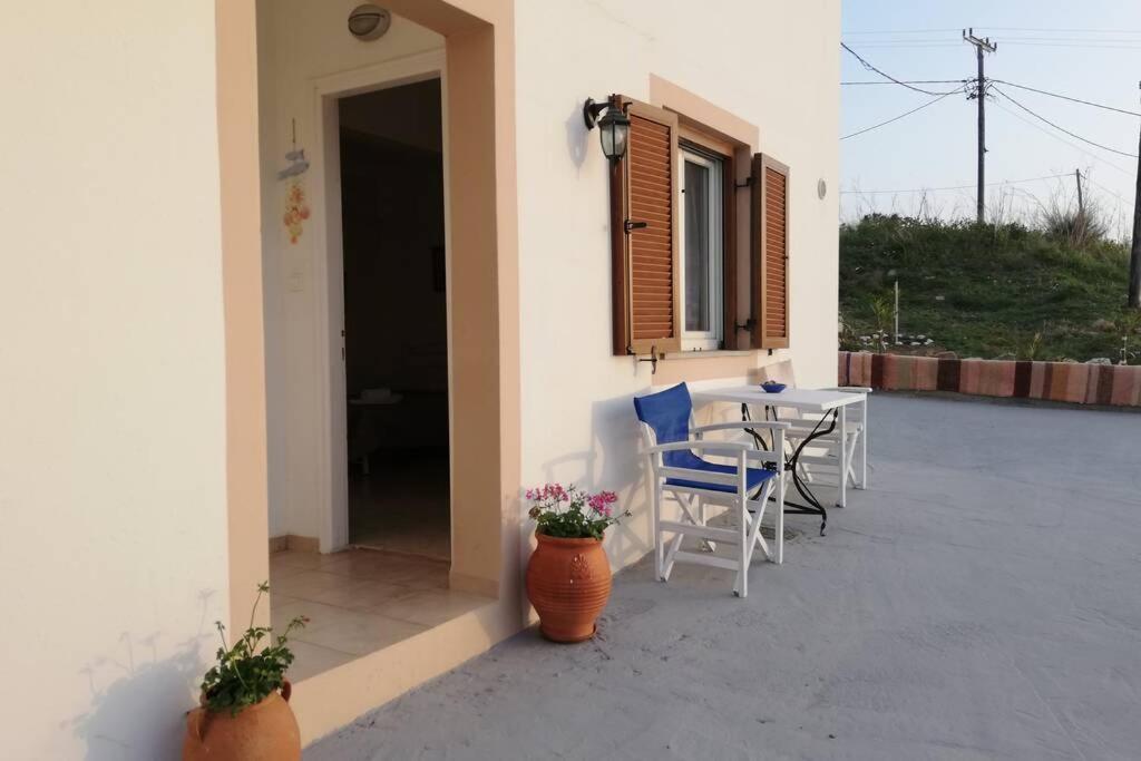 Apartment Lorentzia Batsi (Andros)