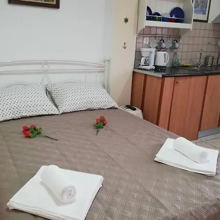 Lorentzia Room Batsi  Exterior photo